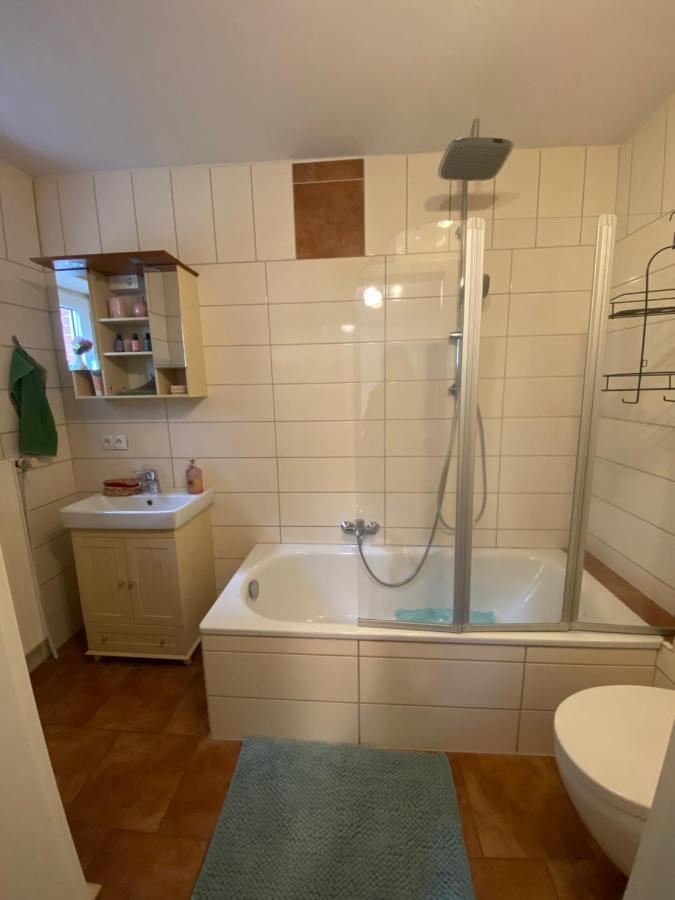 Fewo Unner'D Kastanje Moormerland Esterno foto