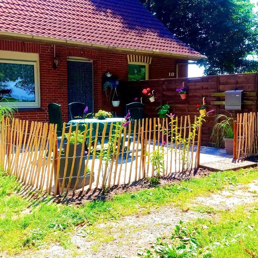 Fewo Unner'D Kastanje Moormerland Esterno foto